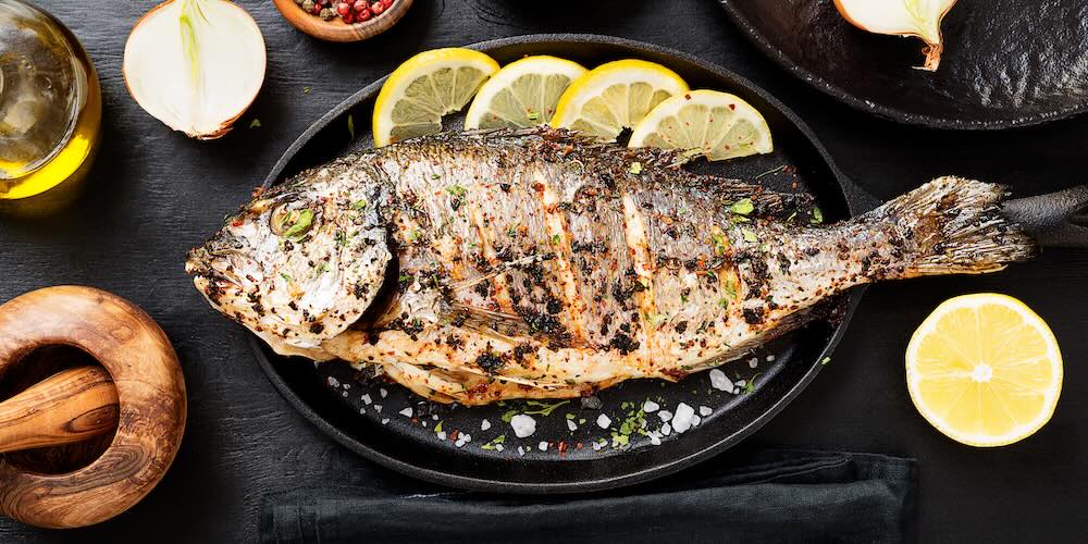 Fish with the best herbs and spices for fish applied with a rub